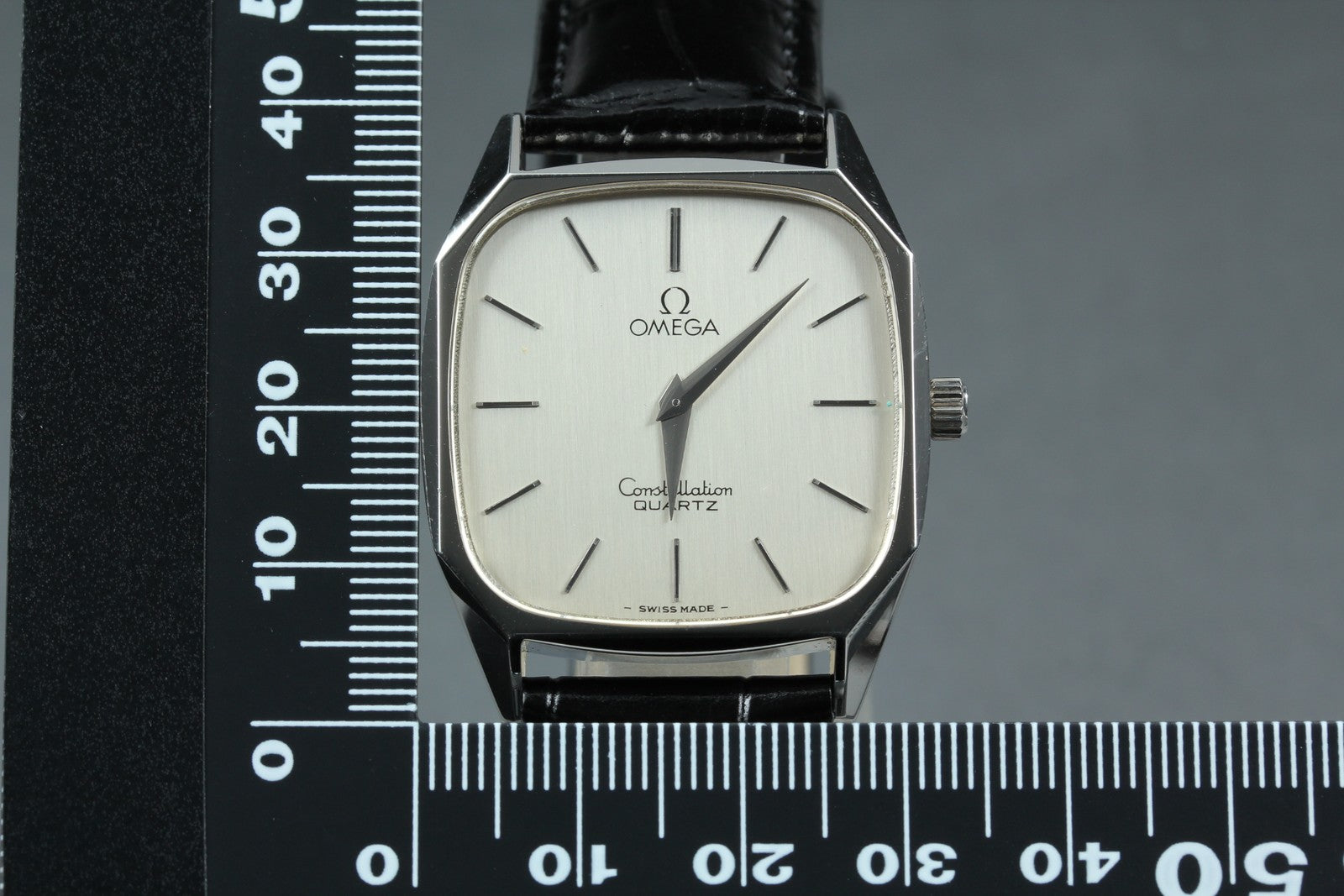 1979 MINT OMEGA Constellation 32mm 191.0014 Quartz Silver Dial Men's Vintage