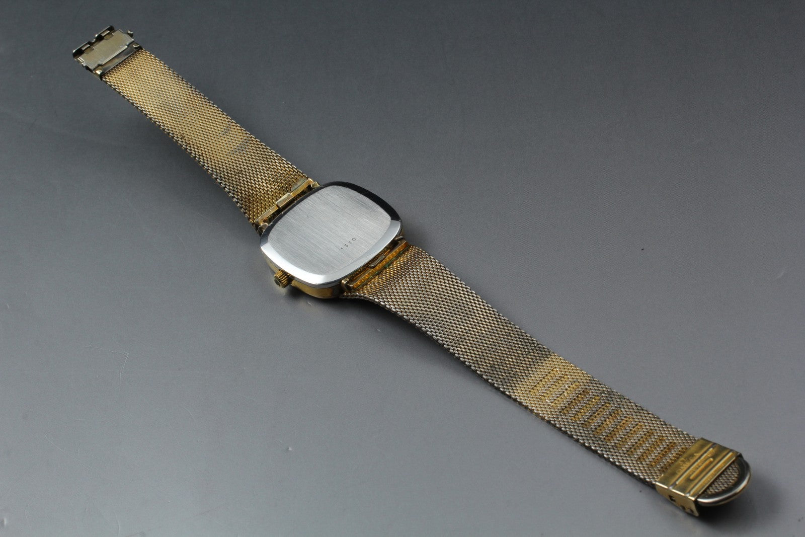 1979 OMEGA De Ville 30mm 191.0065 Quartz Gold Dial Men's Watch Vintage Exc+5