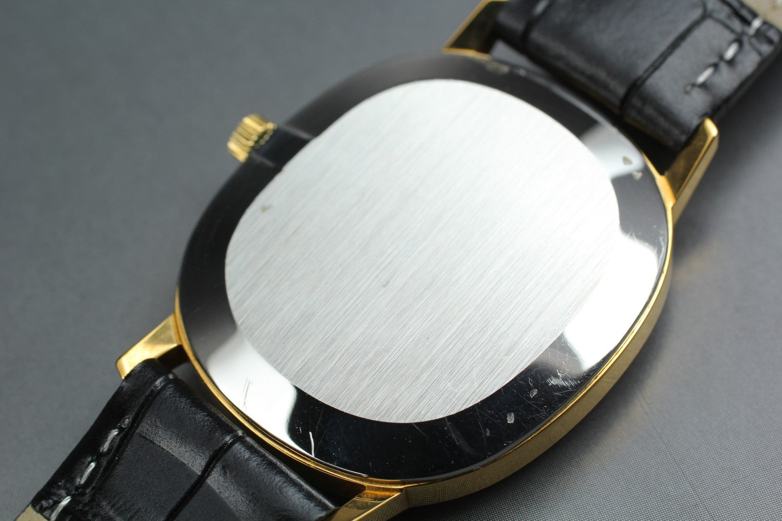 1979 Near MINT OMEGA De Ville 31mm 111.0148 Manual White Roman Dial Men Vintage