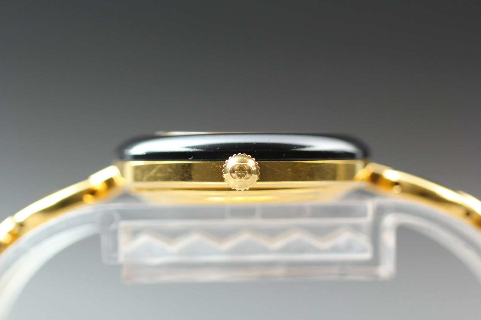 Near MINT/Box,Paper GUCCI Change Bezel 11/12.2 26mm 6 Colors Quartz Gold Women's