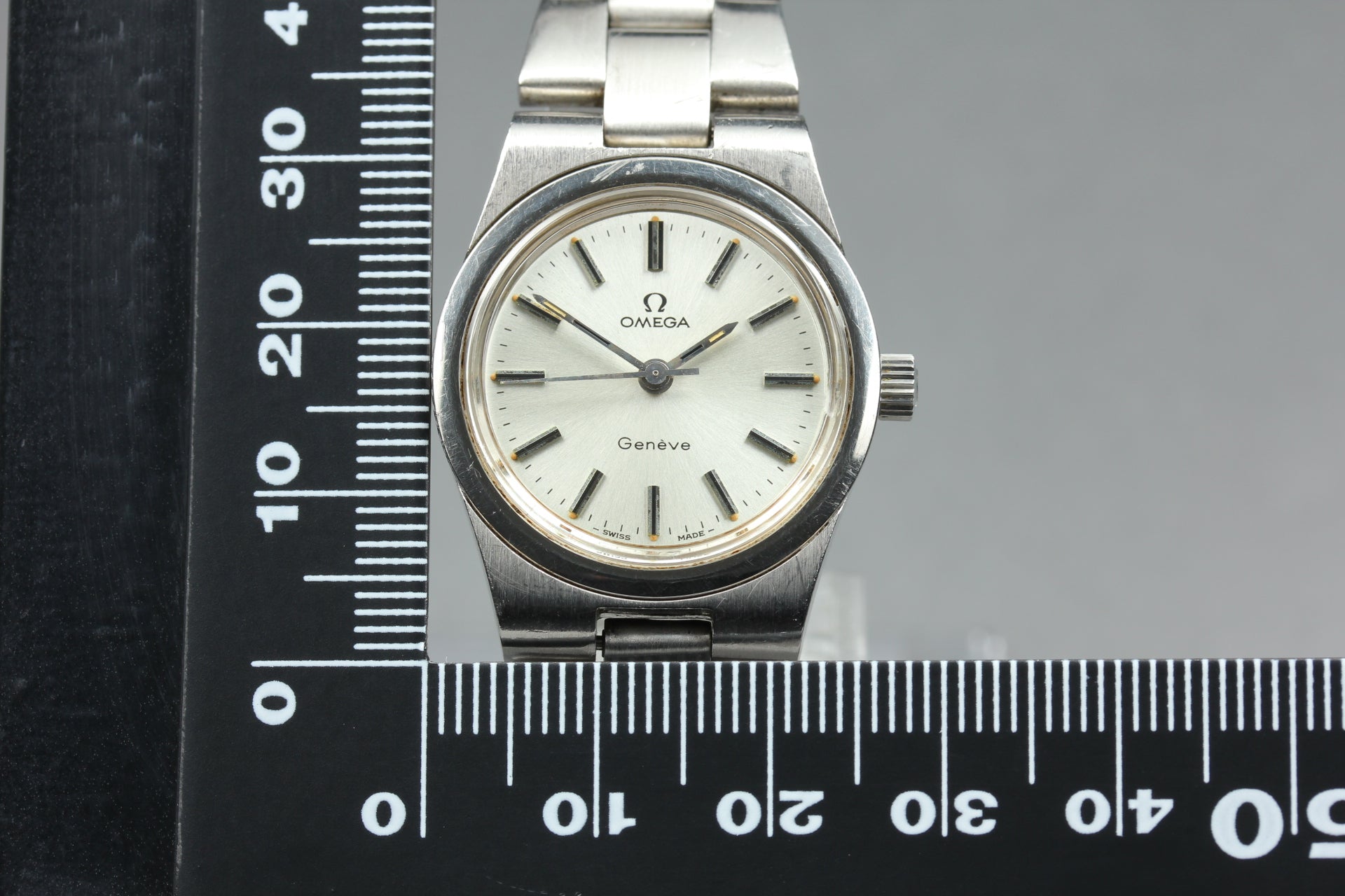 1974 w/Box OMEGA Geneve 26mm 535.0033 Manual Silver Dial Women's Vintage Exc+5