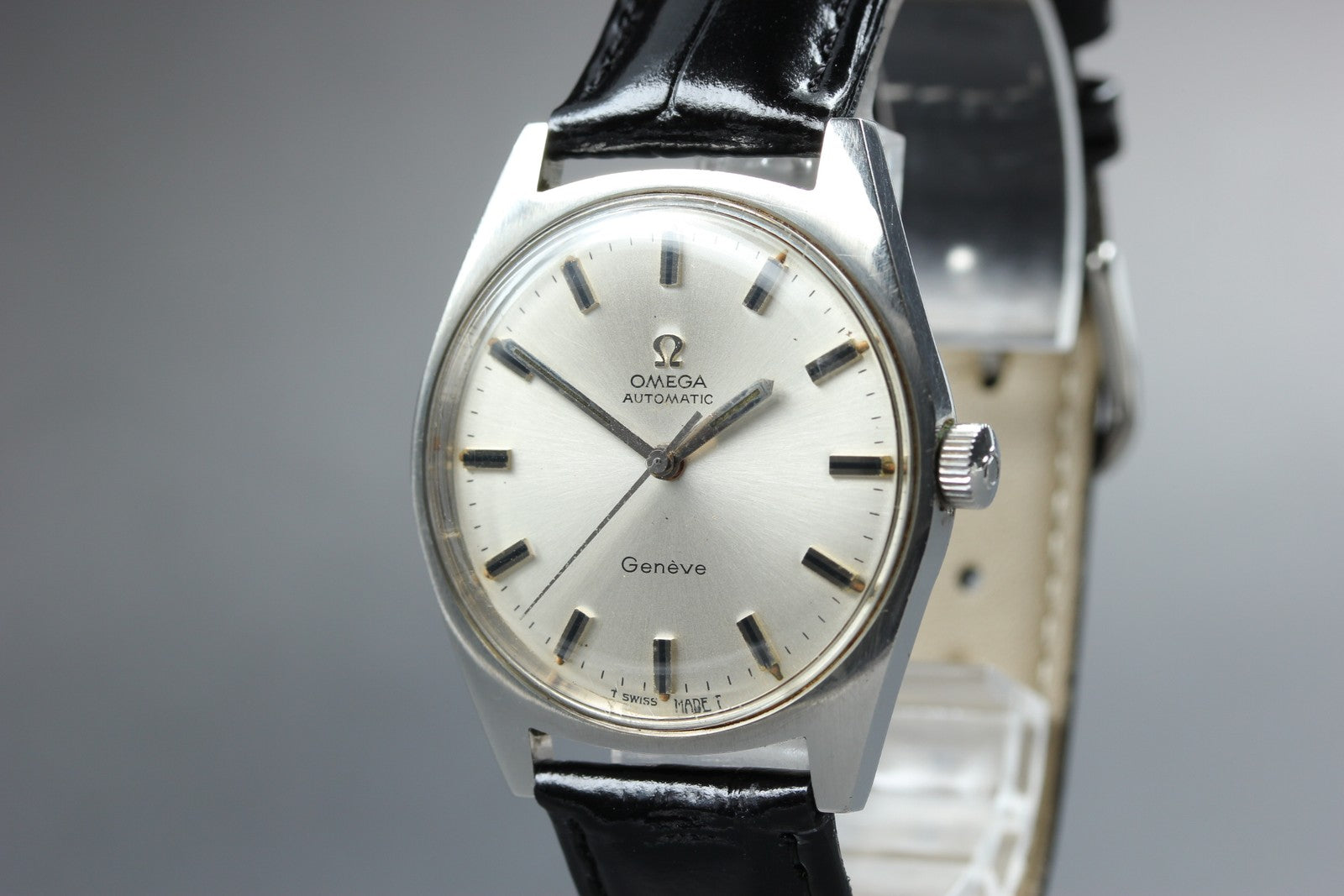 1969 Near MINT OMEGA Geneve 34mm 165.041 Automatic Silver Dial Men's Vintage
