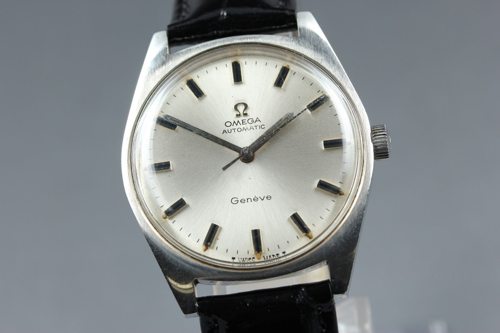 1969 Near MINT OMEGA Geneve 34mm 165.041 Automatic Silver Dial Men's Vintage