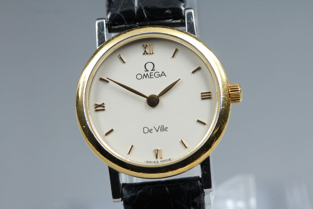 1997 Near MINT OMEGA De Ville 23mm 595.1111 Quartz White Roman Women's Vintage