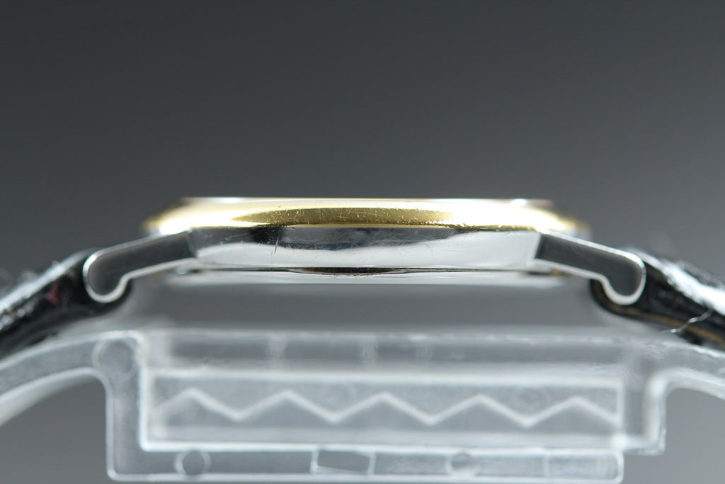 1997 Near MINT OMEGA De Ville 23mm 595.1111 Quartz White Roman Women's Vintage