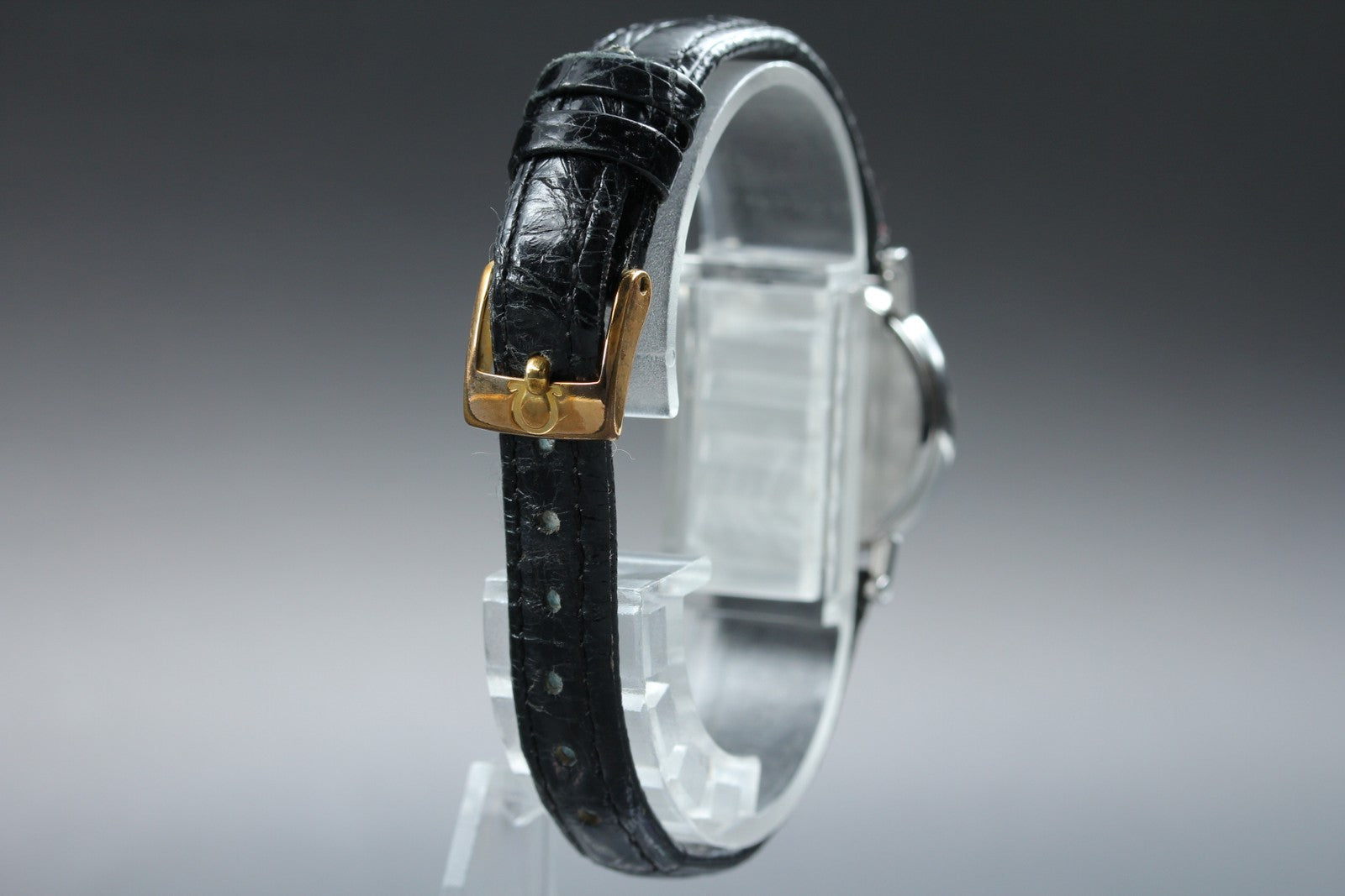 1997 Near MINT OMEGA De Ville 23mm 595.1111 Quartz White Roman Women's Vintage