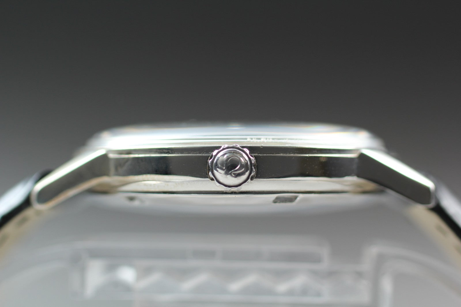 1967 Near MINT OMEGA Seamaster Geneve 34mm 166.002 Automatic Silver Men Vintage