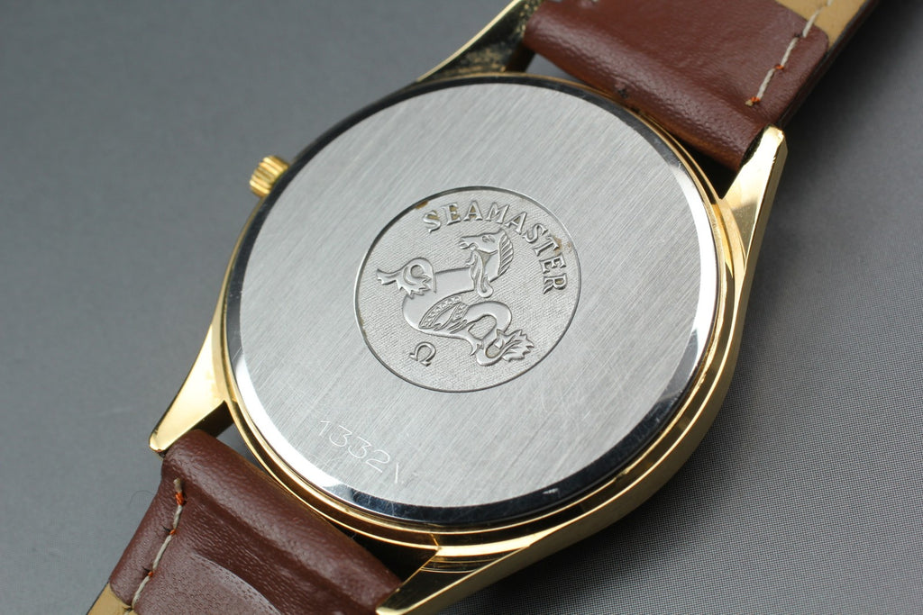 1981 Near MINT OMEGA Seamaster 34mm 196.0217 Quartz Gold Dial Men's Vintage