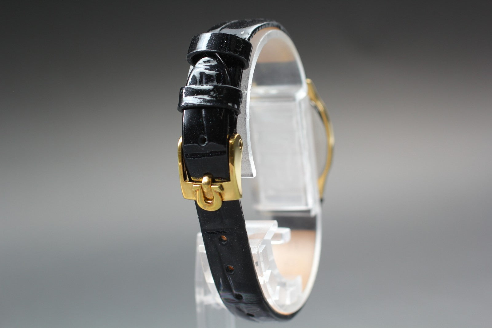 1984 Near MINT/Box OMEGA De Ville 20mm 591.0281 Quartz Gold Dial Women's Vintage