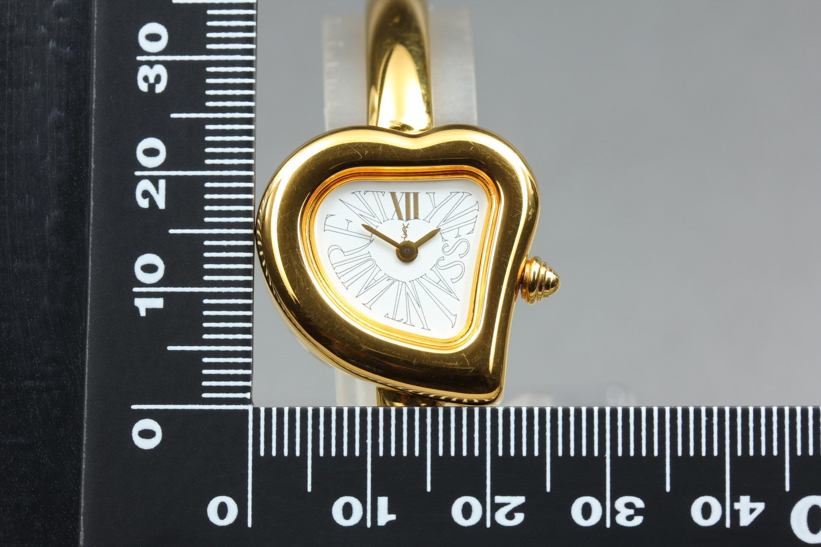 Full Set/Near MINT Yves Saint Laurent Heart Watch 24mm Quartz White Dial Women's