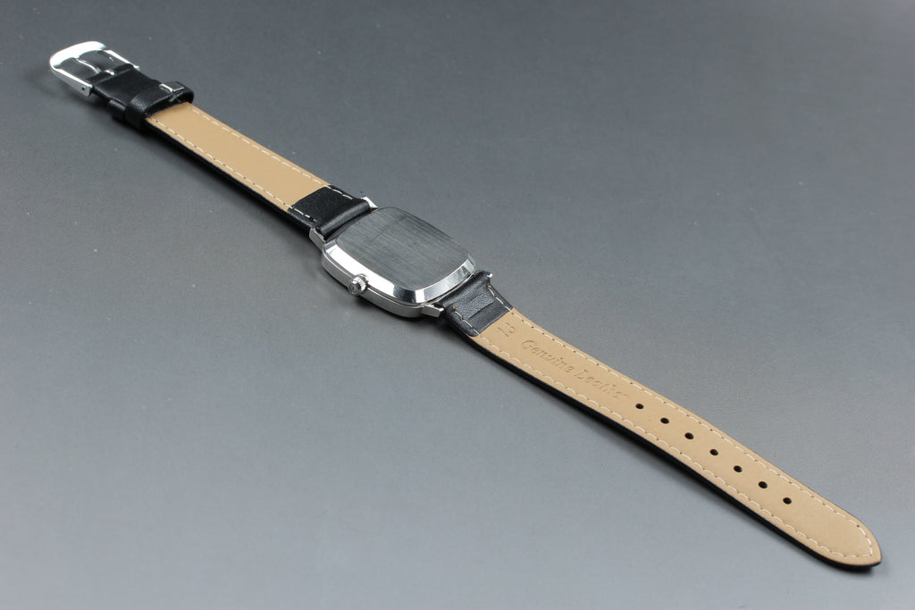 1977 Near MINT OMEGA De ville 31mm 191.0045 Quartz Silver Dial Men's Vintage