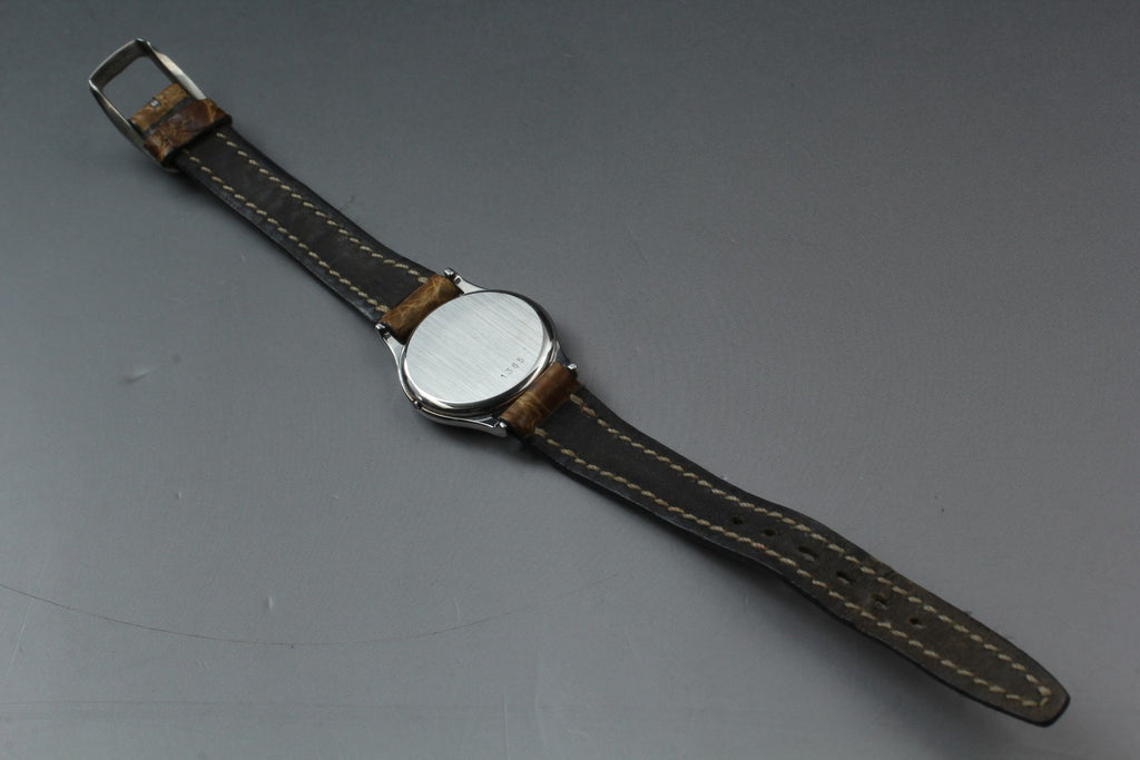 1981 Near MINT OMEGA De Ville 24mm 591.0094.1 Quartz White Roman Women's Vintage