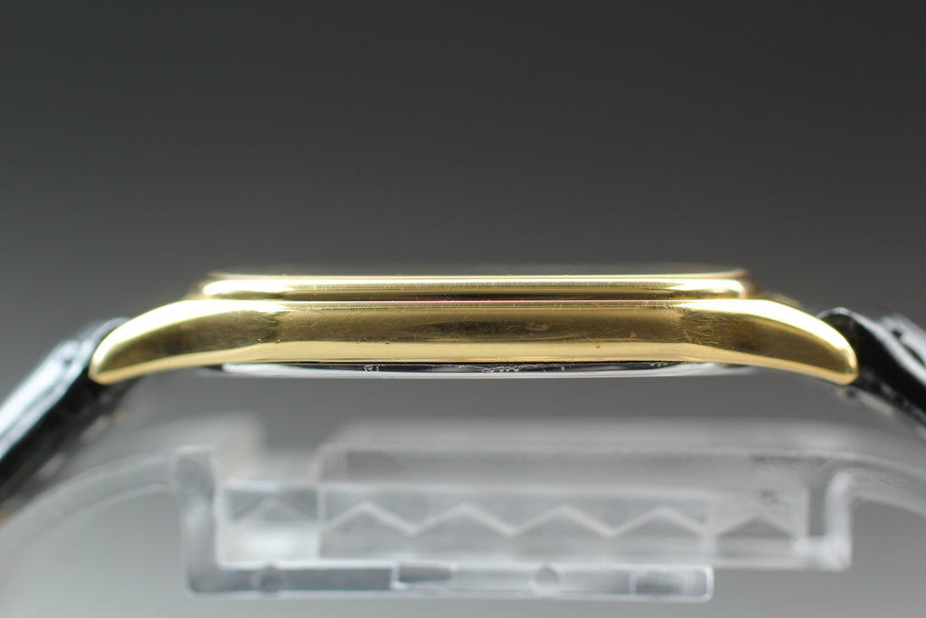 1984 Near MINT OMEGA De Ville 27mm 191.0200.1 Quartz Gold Dial Men's Vintage