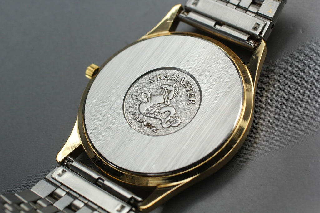 1984 Near MINT OMEGA Seamaster 33mm 196.0251 Quartz Gold Dial Men's Vintage