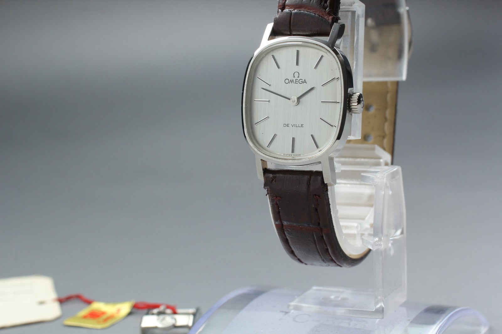 NOS 1975 OMEGA De Ville 21mm 511.0509 Manual Silver Dial Women's Watch Vintage