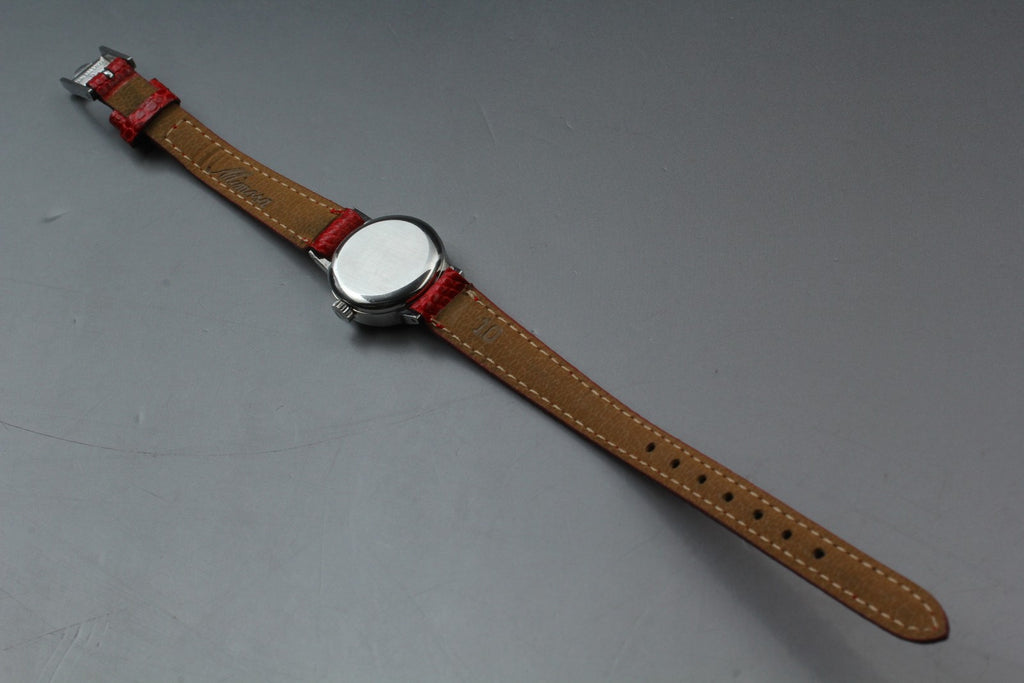 1972 Near MINT OMEGA Geneve 19mm 511.0426 Manual Silver Dial Women's Vintage
