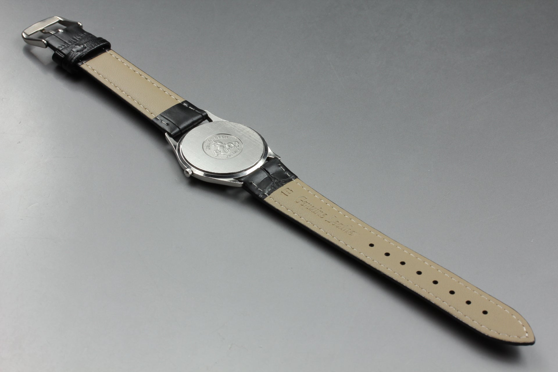 1987 Near MINT OMEGA Seamaster 33mm 196.0251 Quartz Silver Dial Men's Vintage