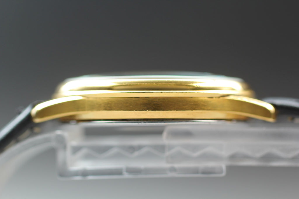 1979 Near MINT OMEGA De Ville 33mm 196.0164 Quartz Gold Dial Men's Watch Vintage