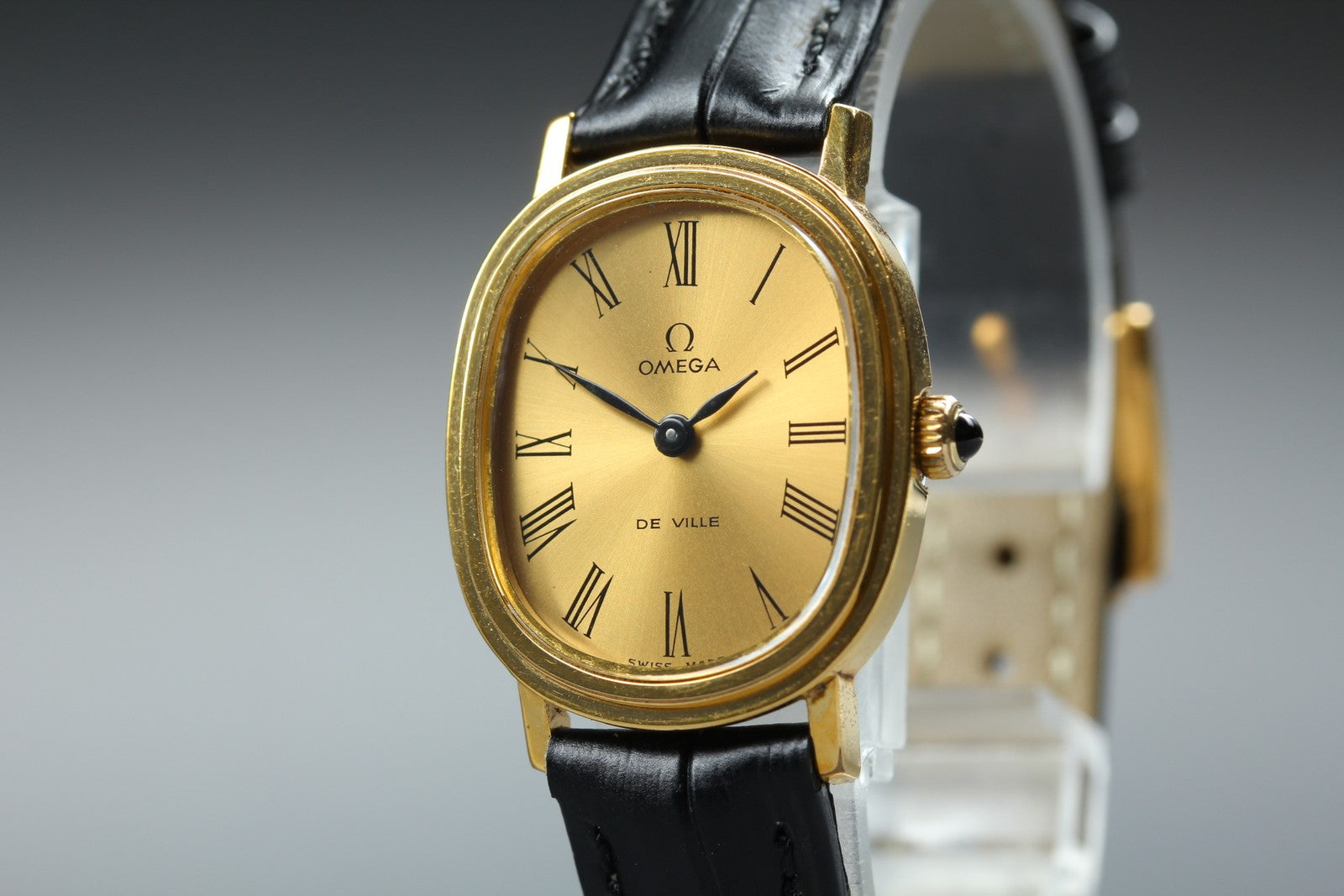 1978 Near MINT OMEGA De Ville 23mm 511.0473 Manual Gold Roman Dial Women Vintage