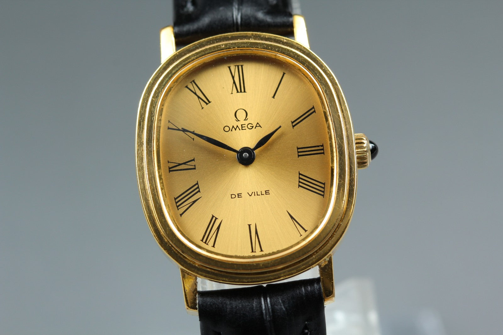 1978 Near MINT OMEGA De Ville 23mm 511.0473 Manual Gold Roman Dial Women Vintage