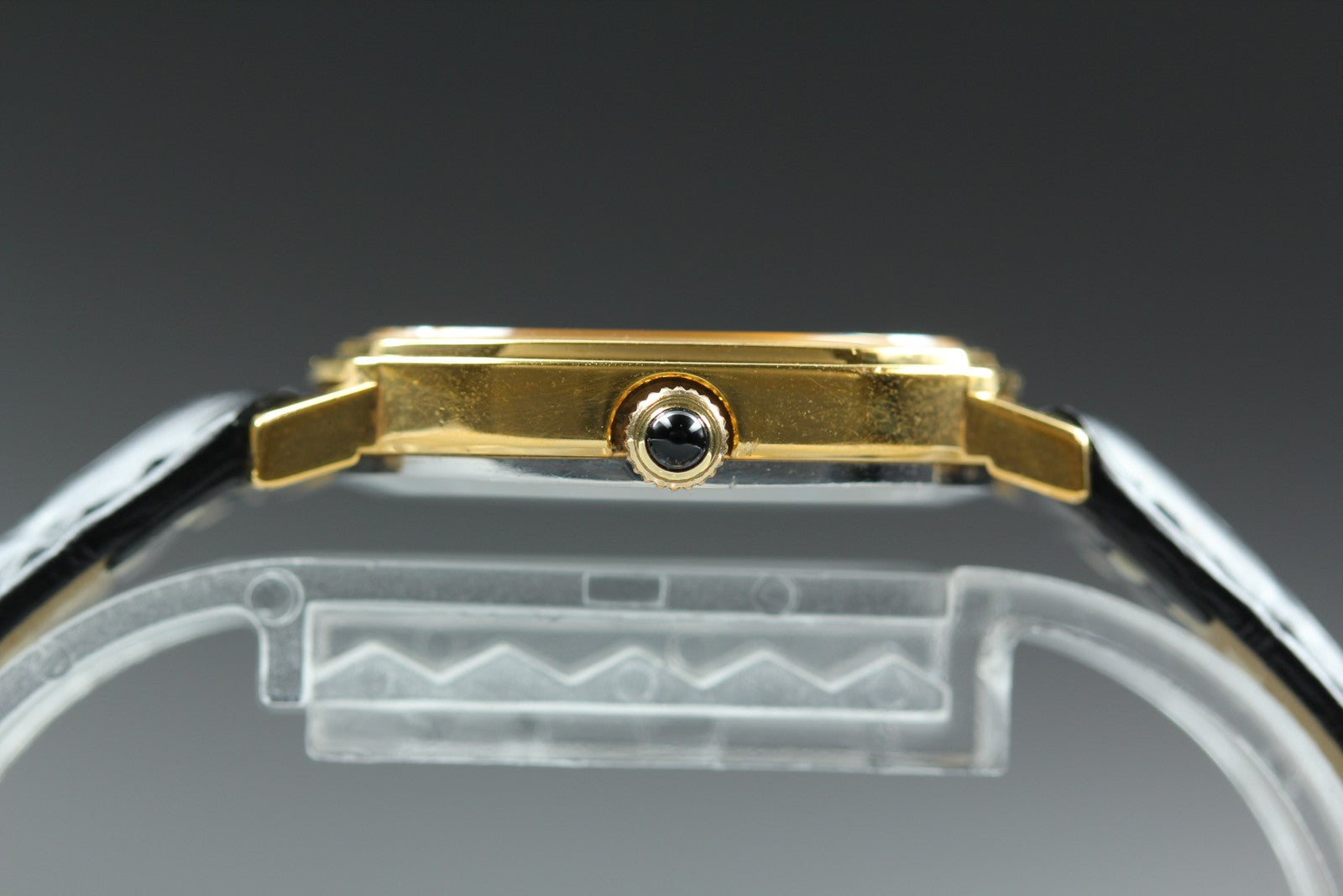 1978 Near MINT OMEGA De Ville 23mm 511.0473 Manual Gold Roman Dial Women Vintage