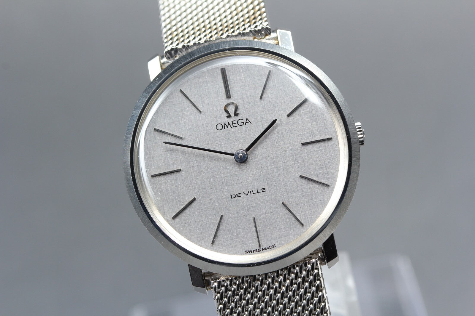 1970 MINT OMEGA De Ville 33mm 111.077 Manual Silver Dial Men's Watch Vintage