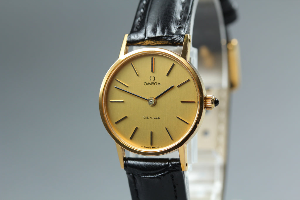 1977 Near MINT OMEGA De Ville 24mm 511.0392 Manual Gold Dial Women's Vintage