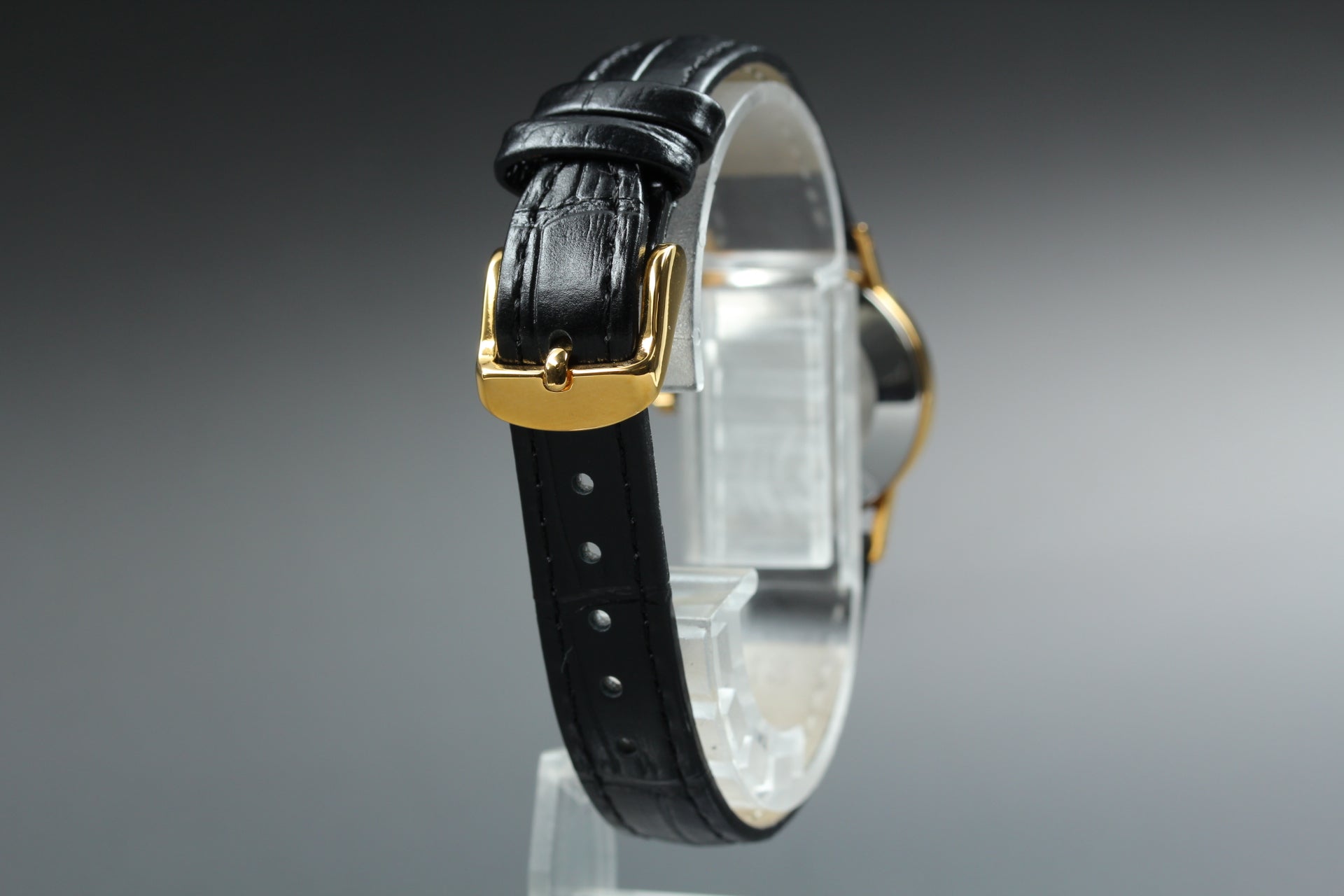 1977 Near MINT OMEGA De Ville 24mm 511.0392 Manual Gold Dial Women's Vintage