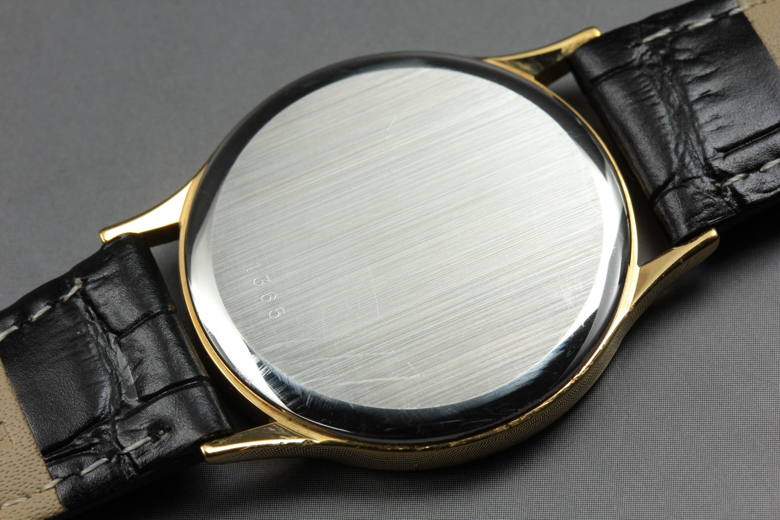 1982 Near MINT OMEGA De Ville 32mm 191.0130.1 Quartz Gold Dial Men's Vintage