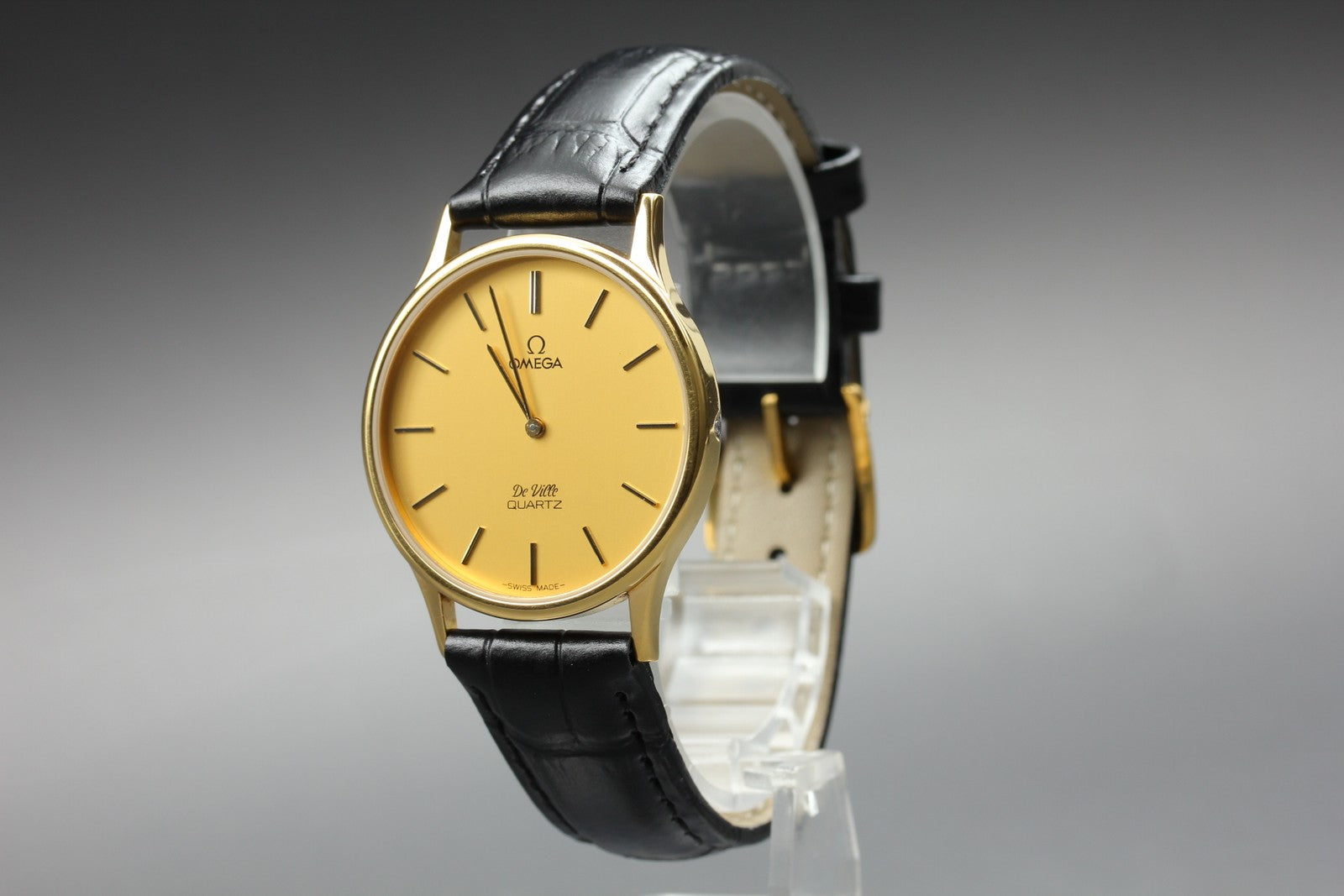 1982 Near MINT OMEGA De Ville 32mm 191.0130.1 Quartz Gold Dial Men's Vintage