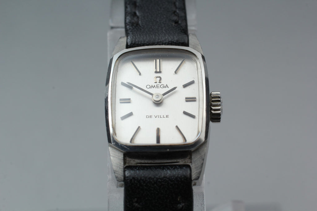 1971 Near MINT OMEGA De Ville 15mm 511.268 Manual Silver Dial Women's Vintage