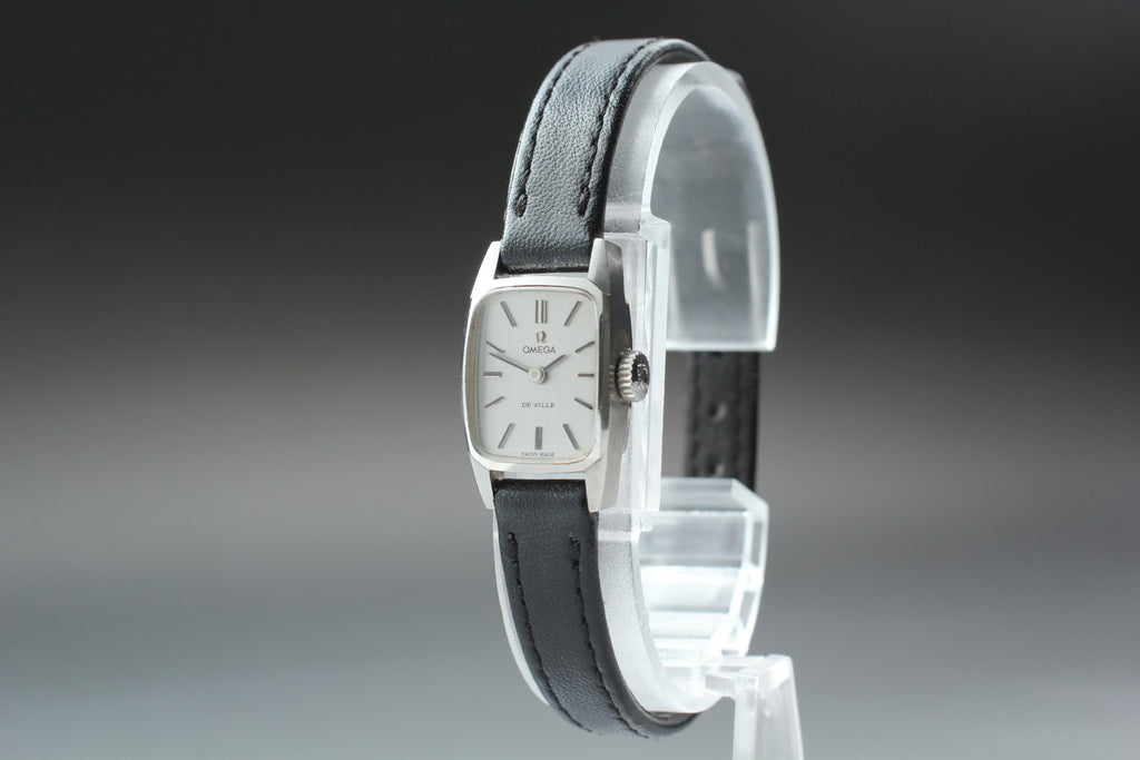 1971 Near MINT OMEGA De Ville 15mm 511.268 Manual Silver Dial Women's Vintage