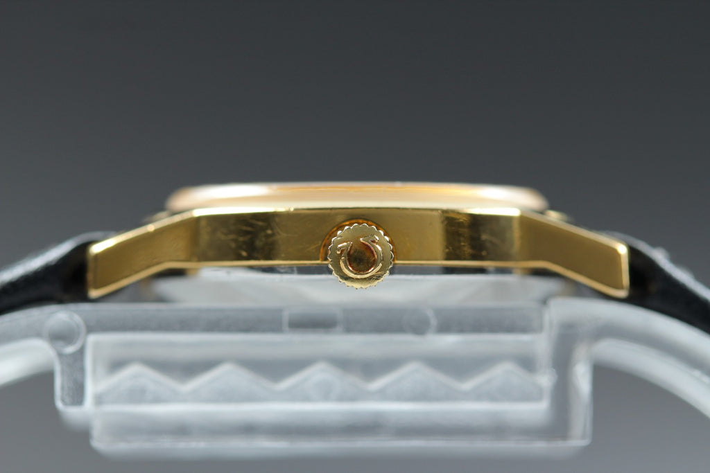 1978 Near MINT OMEGA Geneve 21mm 511.0411 Manual Gold Dial Women's Watch Vintage
