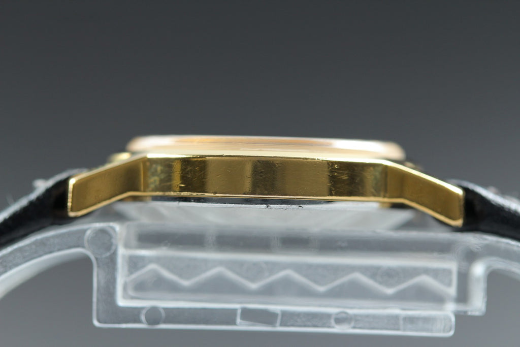 1978 Near MINT OMEGA Geneve 21mm 511.0411 Manual Gold Dial Women's Watch Vintage