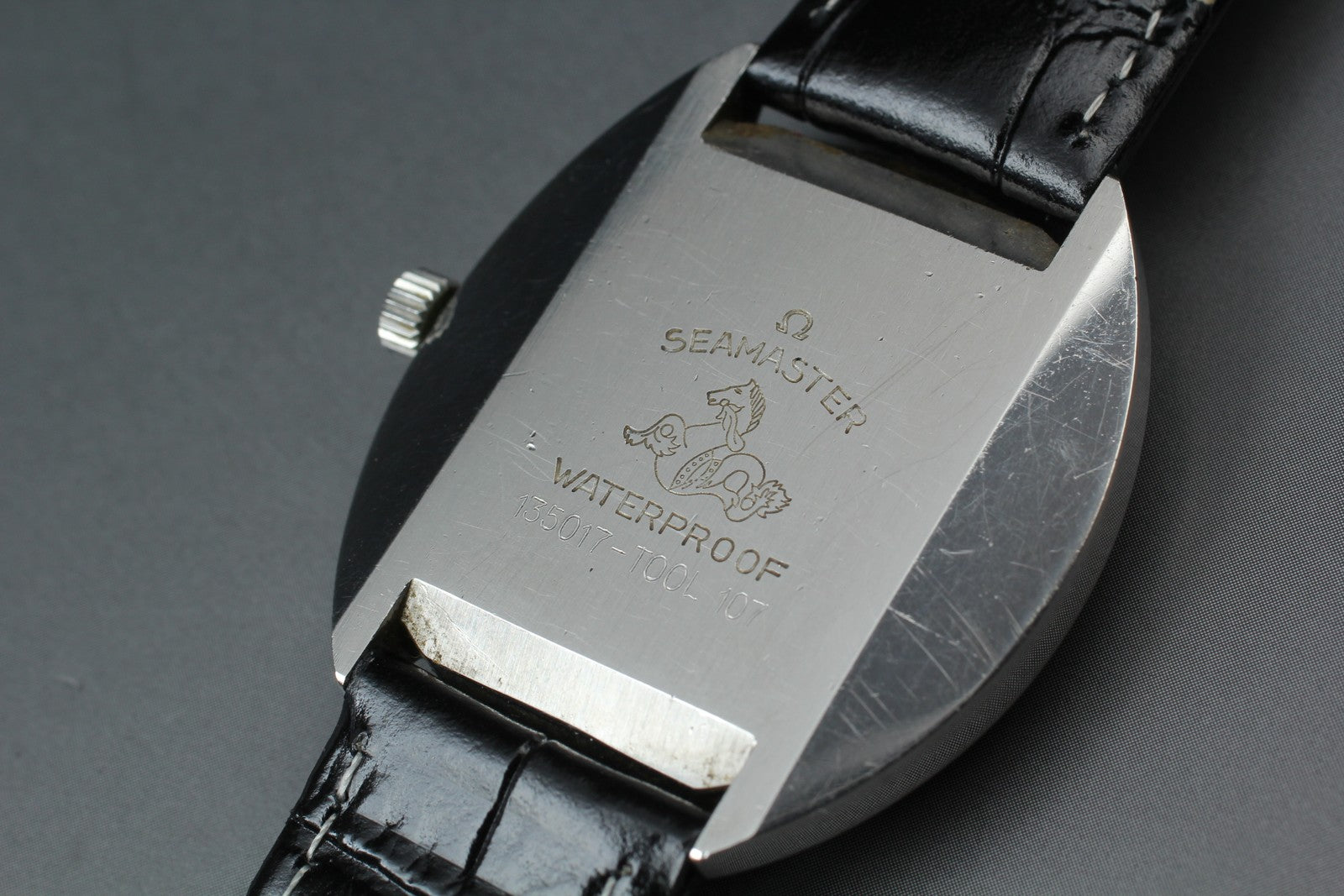 Near MINT OMEGA Seamaster COSMIC 35mm 135.017 Manual Silver Dial Men's Vintage