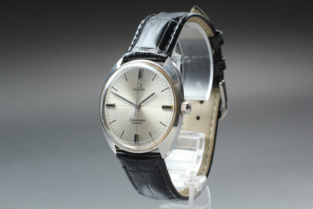 Near MINT OMEGA Seamaster COSMIC 35mm 135.017 Manual Silver Dial Men's Vintage