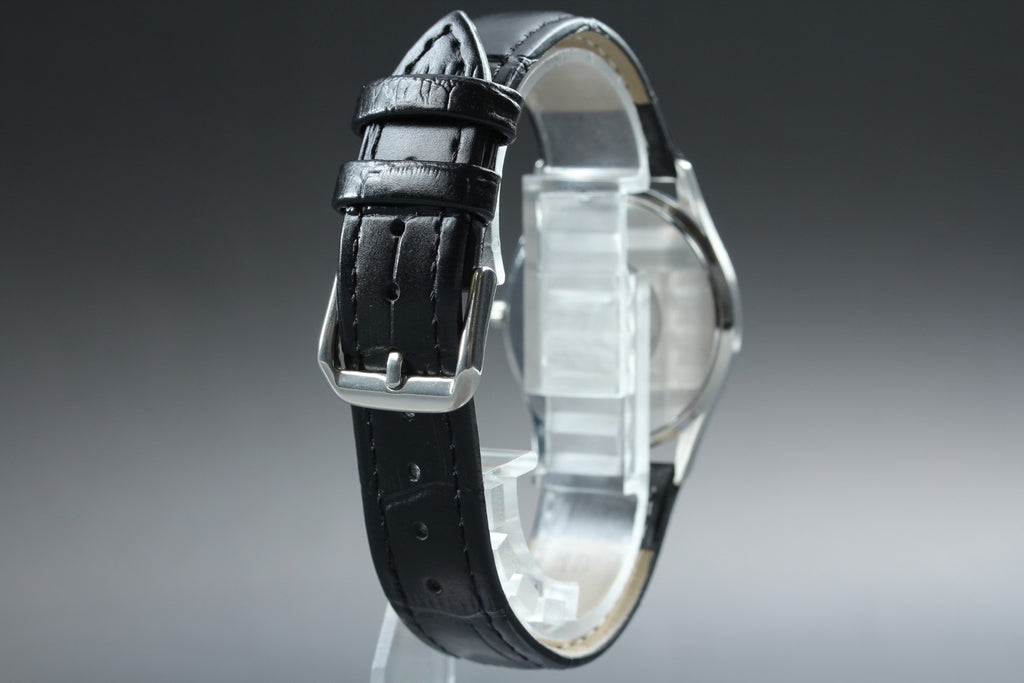 1980s Near MINT OMEGA Seamaster 33mm 196.0251 Quartz Silver Dial Men's Vintage