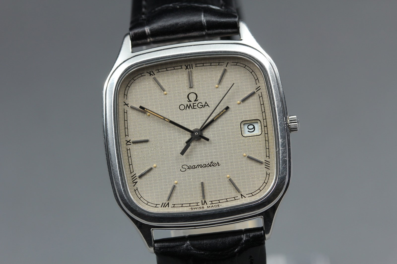 1987 OMEGA Seamaster 196.0311 31mm Quartz Silver Dial Men's Vintage Near MINT