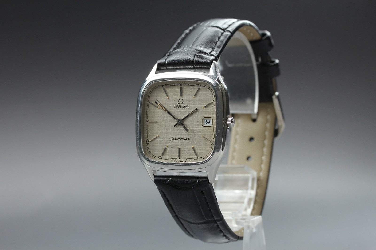 1987 OMEGA Seamaster 196.0311 31mm Quartz Silver Dial Men's Vintage Near MINT