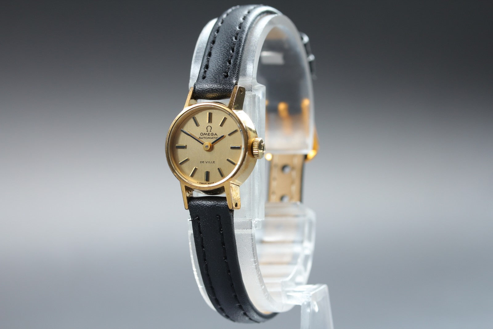 1972 Near MINT OMEGA De Ville 17mm 551.0057 Automatic Gold Dial Women's Vintage