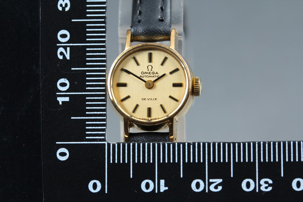 1972 Near MINT OMEGA De Ville 17mm 551.0057 Automatic Gold Dial Women's Vintage