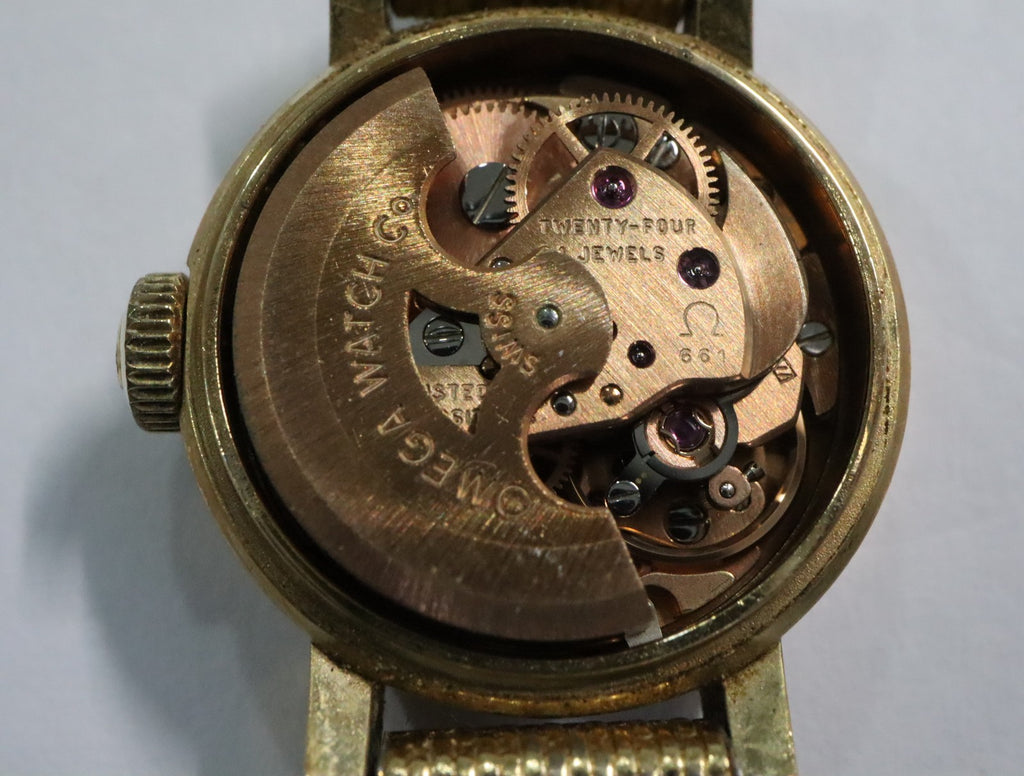 1972 Near MINT OMEGA De Ville 17mm 551.0057 Automatic Gold Dial Women's Vintage