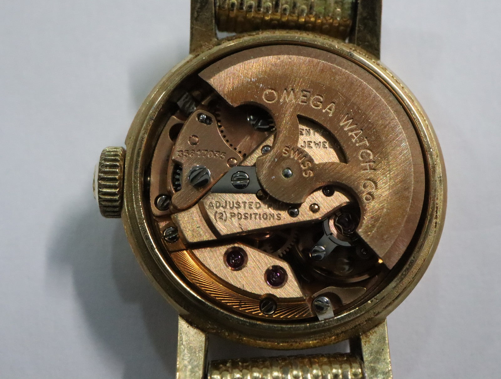 1972 Near MINT OMEGA De Ville 17mm 551.0057 Automatic Gold Dial Women's Vintage