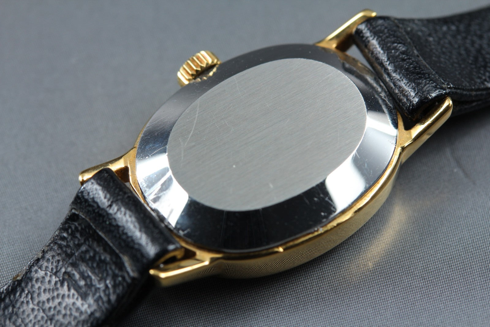 1977 Near MINT OMEGA De Ville 18mm 511.0553 Manual Gold Dial Women's Vintage