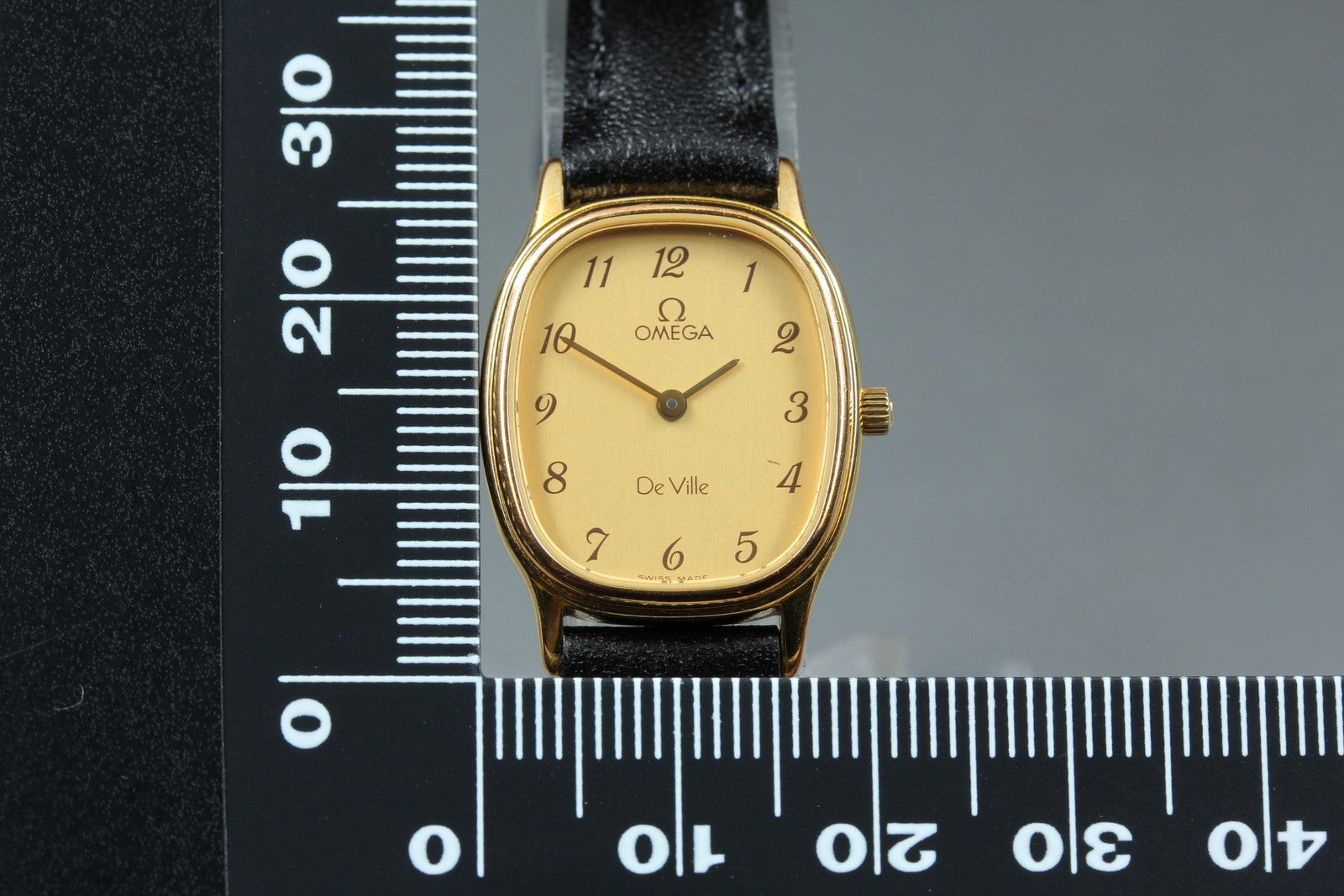 1987 w/Box OMEGA De Ville 20mm 591.0381 Quartz Gold Arabic Women's Vintage Exc+5