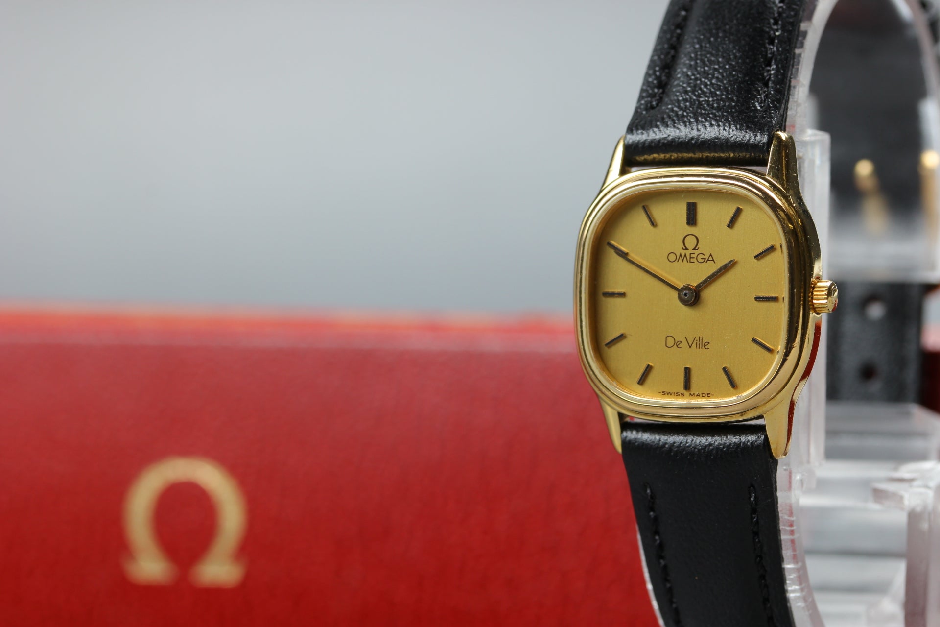 1984 w/Box OMEGA De Ville 20mm 591.0280 Quartz Gold Dial Women's Vintage Exc+5