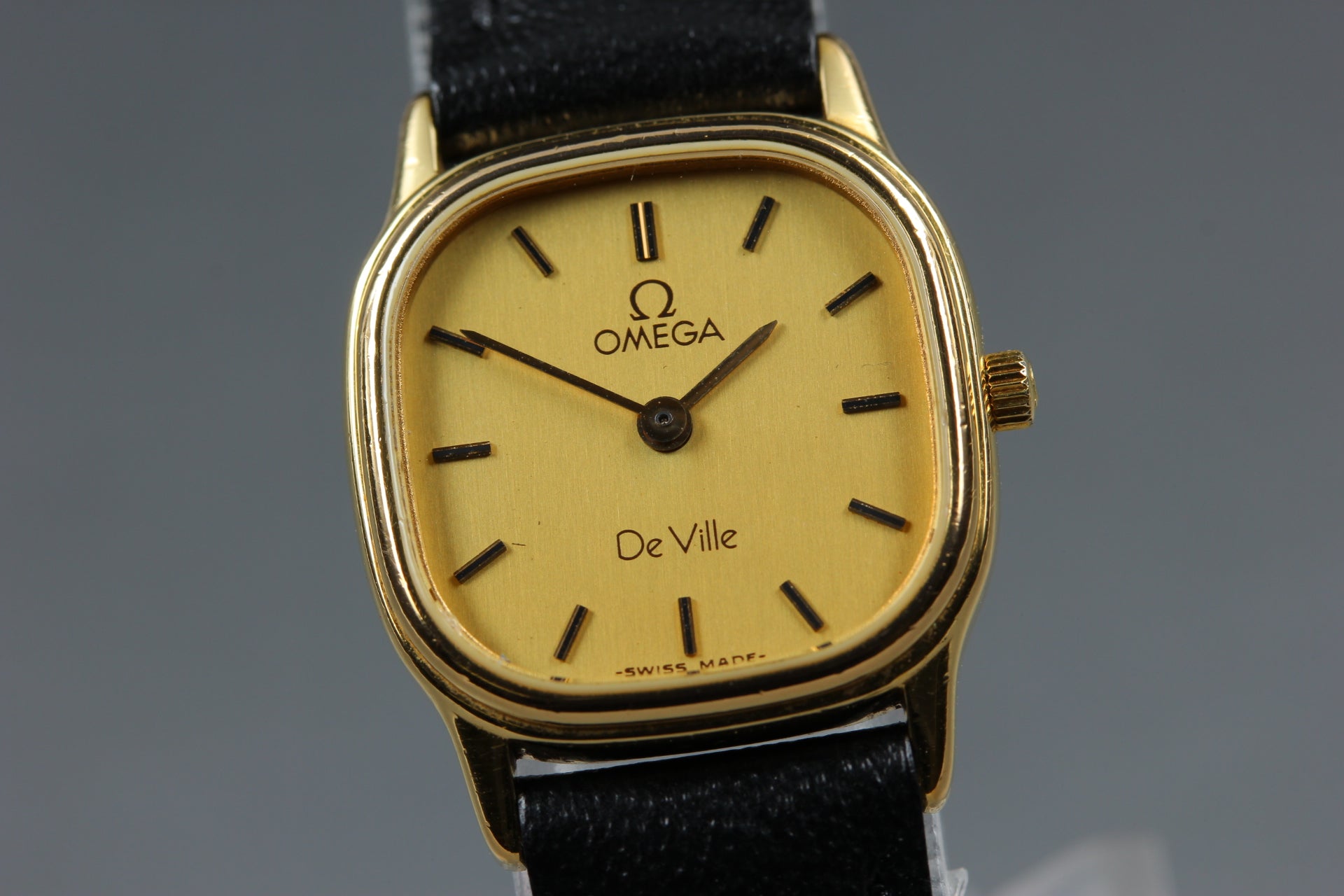 1984 w/Box OMEGA De Ville 20mm 591.0280 Quartz Gold Dial Women's Vintage Exc+5