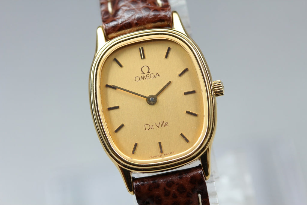 1985 Near MINT/Box OMEGA De Ville 20mm 591.0381 Quartz Gold Dial Women's Vintage