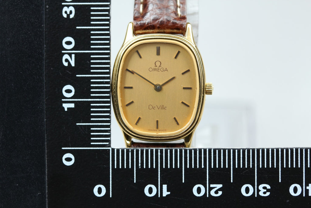 1985 Near MINT/Box OMEGA De Ville 20mm 591.0381 Quartz Gold Dial Women's Vintage