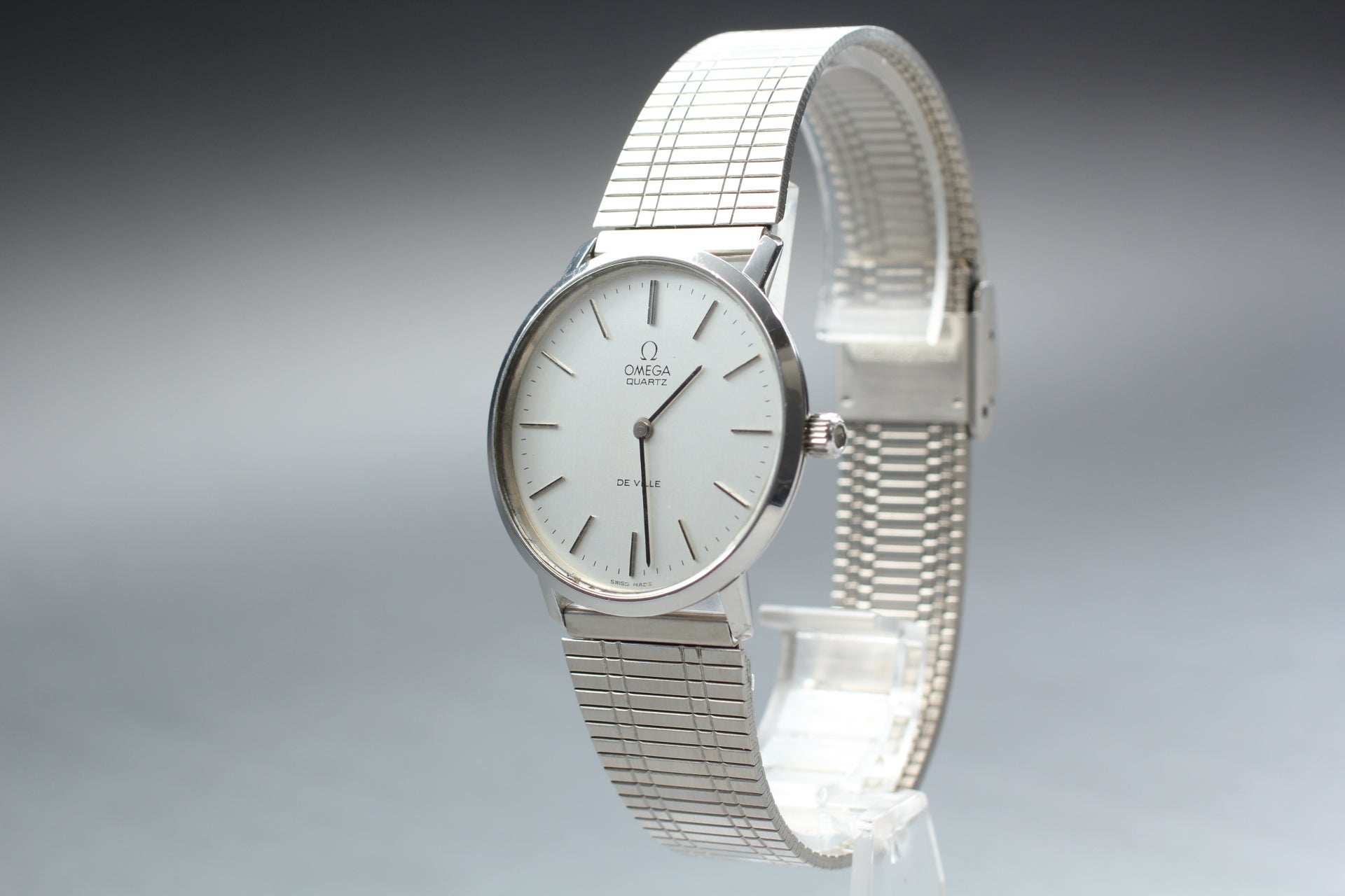 1977 Near MINT OMEGA De Ville 34mm 191.0044 Quartz Silver Dial Men's Watch JAPAN